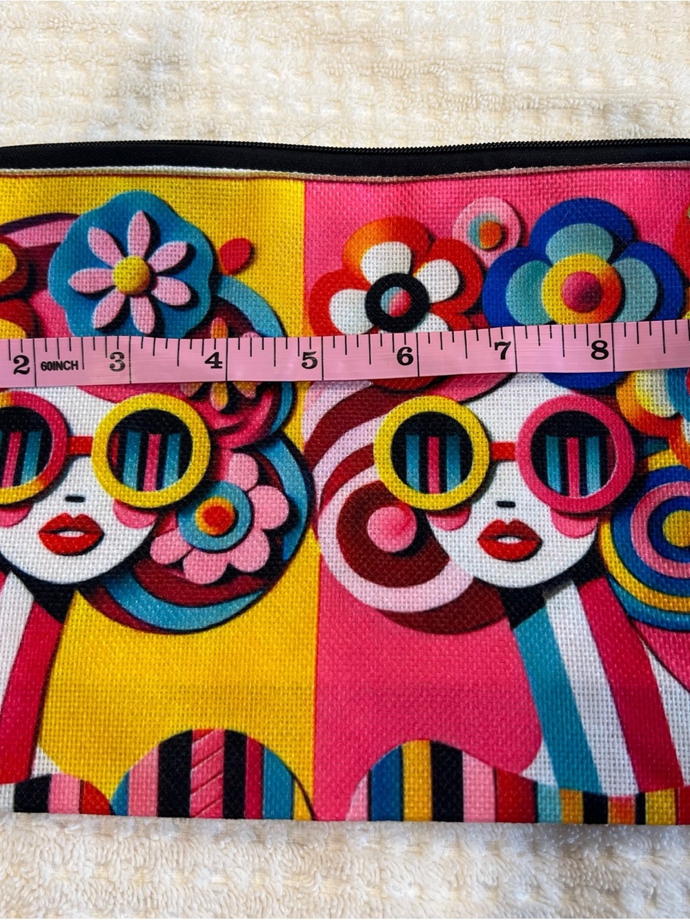 Vibrant Retro Pop Art makeup bag Pink, Yellow & Blue - Picture 3 of 7